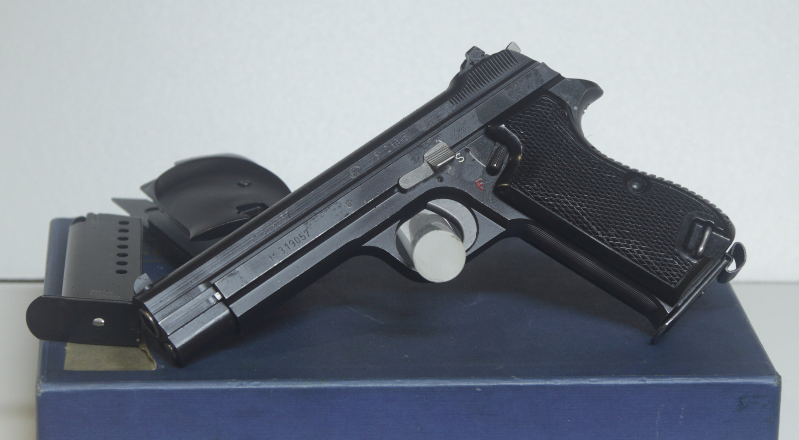 PISTOLA SPORTIVA - MARCA SIG HAMMERLI - MODELLO 210-6 - CALIBRO 9X19 1266