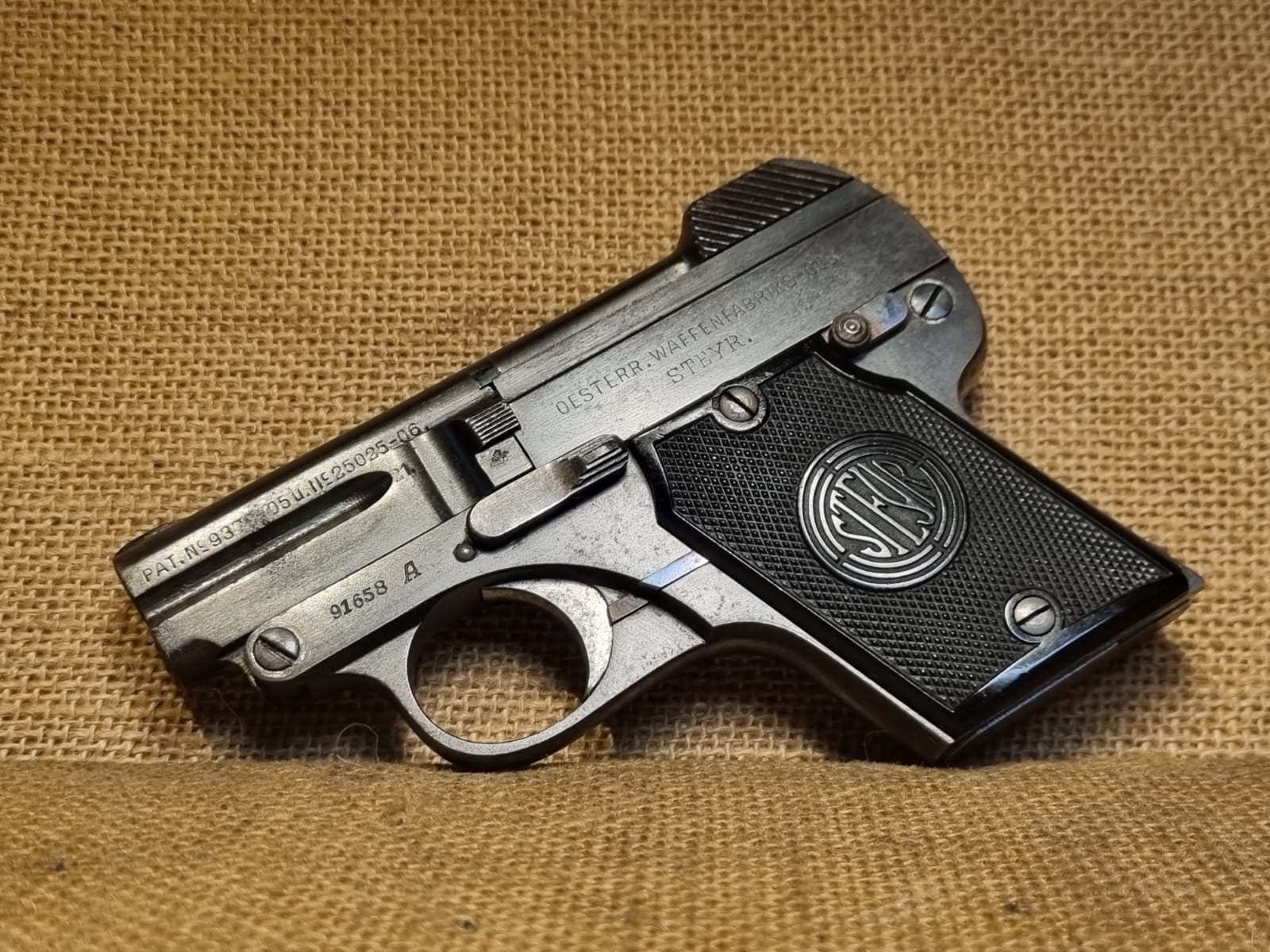 PISTOLA SEMIAUTOMATICA - MARCA STEYR - MODELLO 1909 - CALIBRO 6,35 BROWNING / 25 ACP 2417