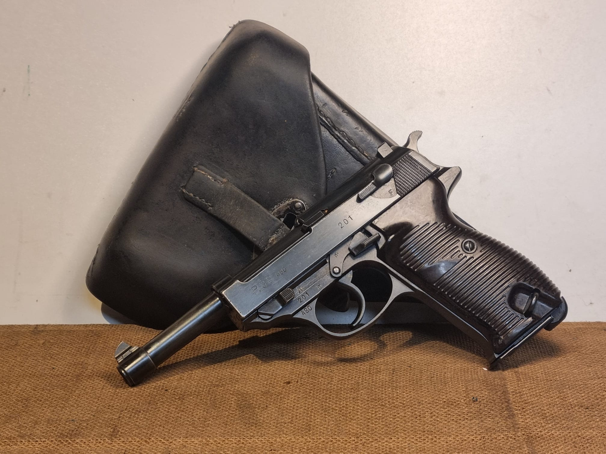 PISTOLA SPORTIVA - MARCA WALTHER - MODELLO P38 COD 480 - CALIBRO 9X19 3137