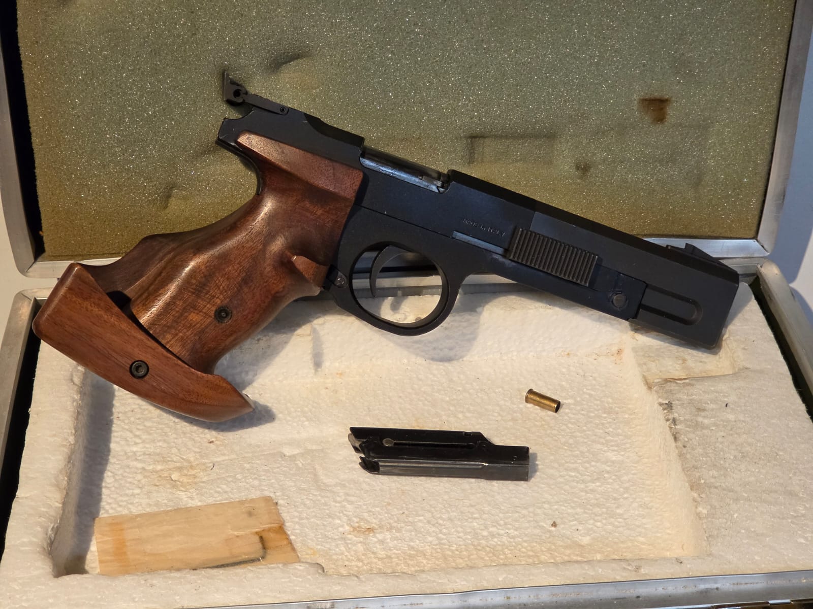 PISTOLA SPORTIVA - MARCA IGI DOMINO - MODELLO 601 - CALIBRO 22LR 3934